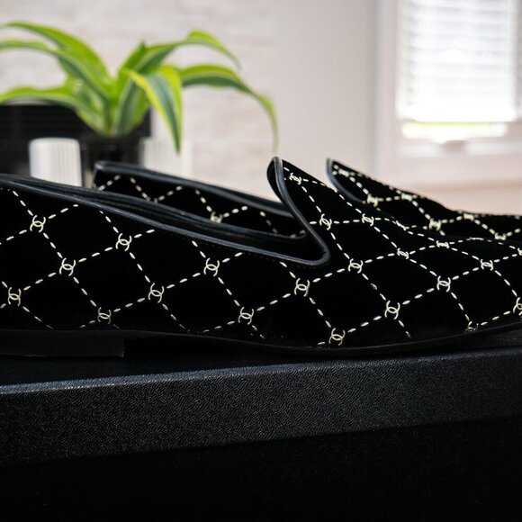 Chanel Black Velvet Diamond CC Patterned Moccasin Loafers | Size 8 | UK 38 - Picture 7 of 16